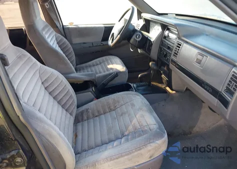 1993 Jeep Grand Cherokee Laredo from USA, damaged, VIN 1J4GZ58S4PC584008